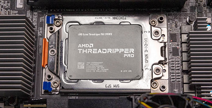 AMD Ryzen Threadripper PRO 3995 WX в сокете на материнке