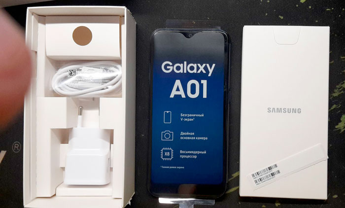 Samsung Galaxy A01 - комплектация